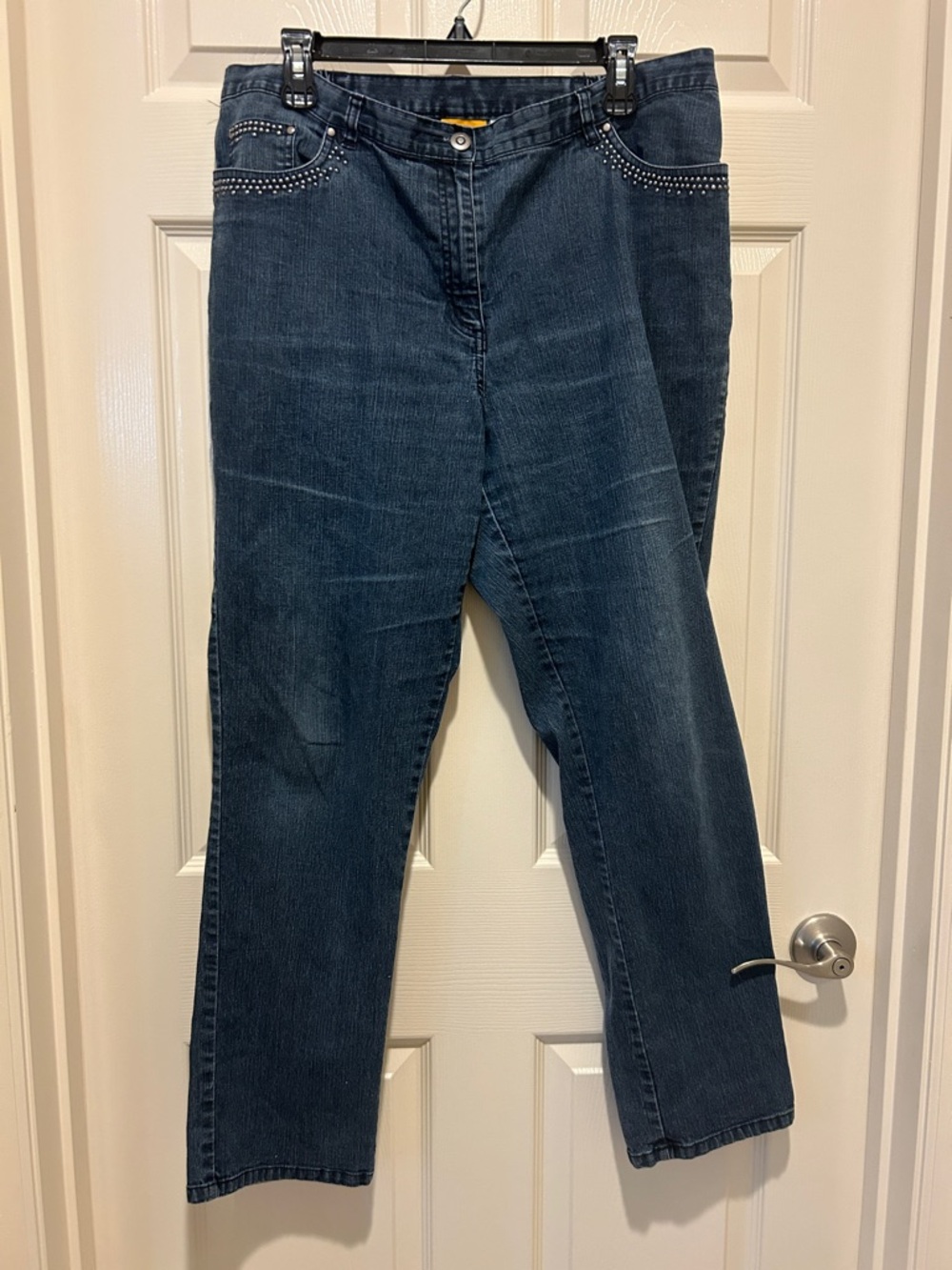 Ruby Rd. Blue Straight Leg Jeans Silver Stud Accents Stretchy Relaxed Fit sz 14